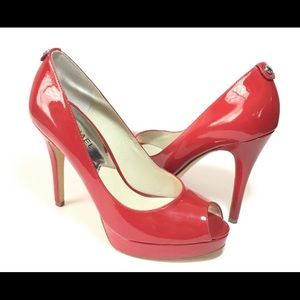 MICHAEL KORS YORK PLATFORM RED PATENT LEATHER PEEP TOE PUMPS high heels